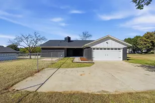 101 Park Trail Pl, Joshua, TX 76058 - Photo 29