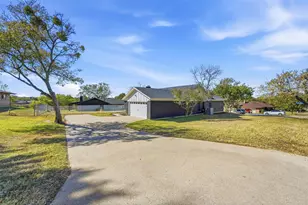 101 Park Trail Pl, Joshua, TX 76058 - Photo 27