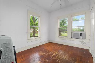 609 W Elm, West, TX 76691 - Photo 15