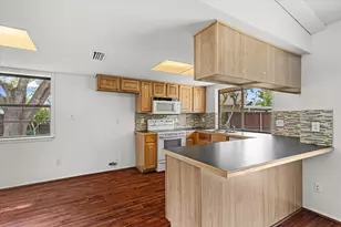 2804 Royal Oaks Dr, Plano, TX 75074 - Photo 9