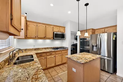 1804 Hunters Ridge Drive, Grapevine, TX 76051 - Photo 9