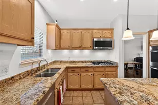 1804 Hunters Ridge Dr, Grapevine, TX 76051 - Photo 11