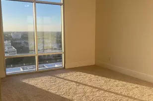 8066 Park Ln, Dallas, TX 75231 - Photo 17