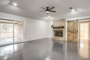 1114 Willow Creek Rd, Cleburne, TX 76033 - Photo 11