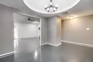 1114 Willow Creek Rd, Cleburne, TX 76033 - Photo 9