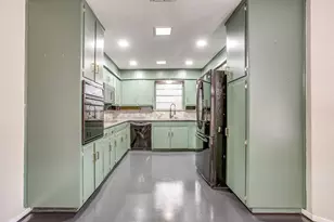 1114 Willow Creek Rd, Cleburne, TX 76033 - Photo 19