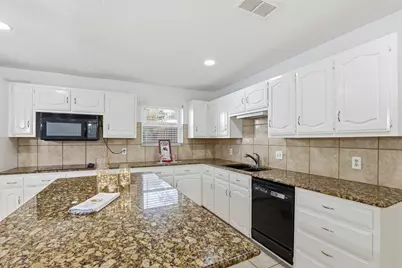 1607 Arrowhead Drive, Pantego, TX 76013 - Photo 7