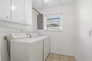 1607 Arrowhead Dr, Pantego, TX 76013 - Photo 9