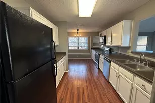 1312 Golden Gate Dr, Carrollton, TX 75007 - Photo 9