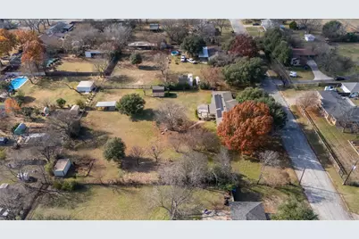 716 Stuckert Drive, Fort Worth, TX 76028 - Photo 11