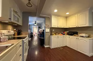 715 W Munson St, Denison, TX 75020 - Photo 7