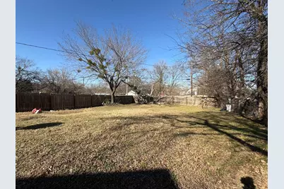 715 W Munson Street, Denison, TX 75020 - Photo 19