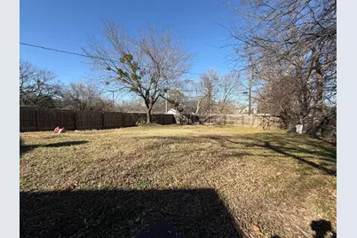 715 W Munson Street, Denison, TX 75020 - Photo 21