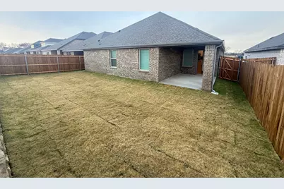 1913 Windy Banks Drive, Princeton, TX 75407 - Photo 17