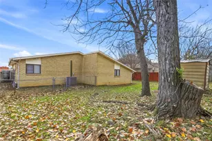 7208 Baird Dr, Fort Worth, TX 76134 - Photo 19