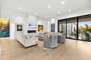 3771 Almazan Dr, Dallas, TX 75220 - Photo 39