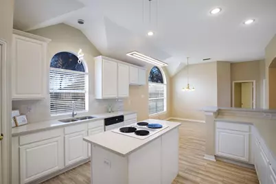 921 W Muirfield Road, Garland, TX 75044 - Photo 17