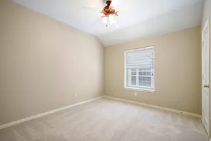 921 W Muirfield Rd, Garland, TX 75044 - Photo 27