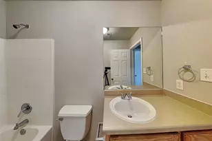 215 Bobbie Ann Ct, Granbury, TX 76049 - Photo 13