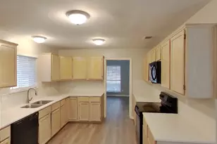 2033 Oak Bend Ln, Garland, TX 75040 - Photo 5