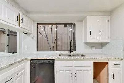 3161 Golden Oak, Farmers Branch, TX 75234 - Photo 13