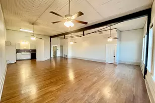 105 W Hickory St, Denton, TX 76201 - Photo 5