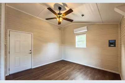 100 Creekview, Blum, TX 76627 - Photo 17