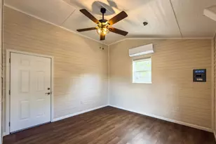 100 Creekview, Blum, TX 76627 - Photo 17