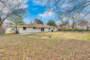 6916 Rebel Rd, Forest Hill, TX 76140 - Photo 17