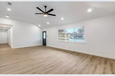 109 E 5th Street, Prosper, TX 75078 - Photo 5