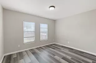 413 E 10th St, Dallas, TX 75203 - Photo 5