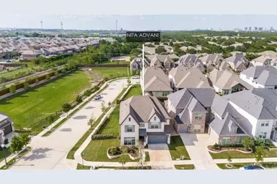 2505 Liverpool Lane, Carrollton, TX 75010 - Photo 37