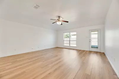 2401 Sun Creek Drive, Little Elm, TX 75068 - Photo 5