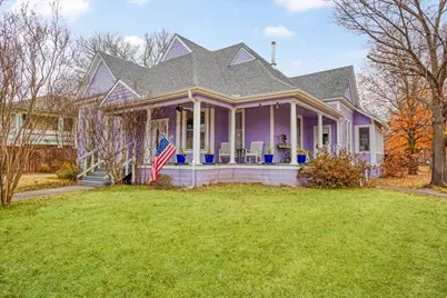 300 W 6th Street, Bonham, TX 75418 - Photo 1