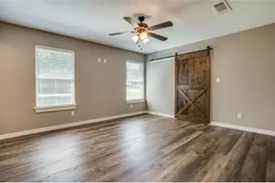 615 N Lamar Street, Tioga, TX 76271 - Photo 11