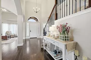 2801 Holly Leaf Ln, Flower Mound, TX 75022 - Photo 9