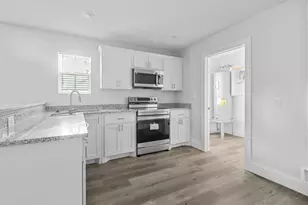 408 W 6th St, Bonham, TX 75418 - Photo 3