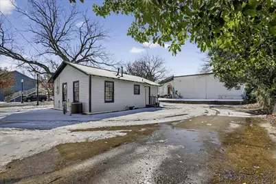505 N Oak Street, Roanoke, TX 76262 - Photo 17