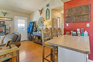 1320 Laredo Dr, Granbury, TX 76048 - Photo 9