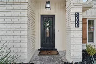 2000 Greenview Dr, Carrollton, TX 75010 - Photo 3