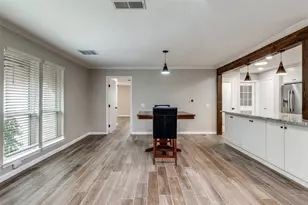 7407 Wellcrest Dr, Dallas, TX 75230 - Photo 7