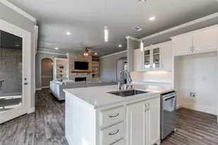 5108 Waterview Dr, Arlington, TX 76016 - Photo 13