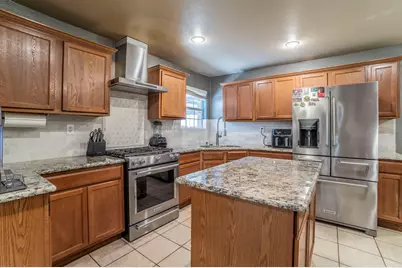 3934 Harlingen Street, Dallas, TX 75212 - Photo 9