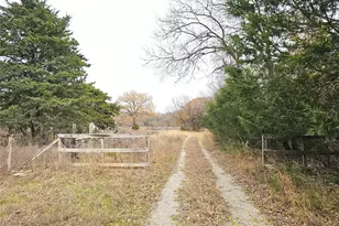 2240 County Road 2162, Barry, TX 75102 - Photo 3