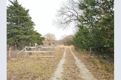 2240 County Road 2162, Barry, TX 75102 - Photo 3