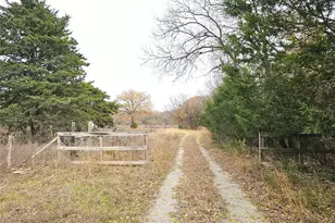 2240 County Road 2162, Barry, TX 75102 - Photo 3