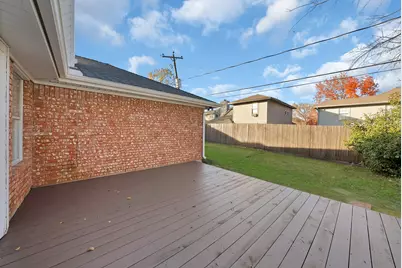 825 Meadowdale Road, Arlington, TX 76017 - Photo 15