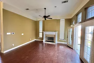 2717 Laurel Valley Ln, Arlington, TX 76006 - Photo 13