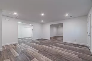 2976 Mark Twain Dr, Farmers Branch, TX 75234 - Photo 7