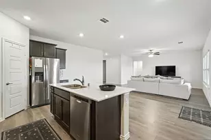 135 Exploration Wy, Fate, TX 75189 - Photo 3